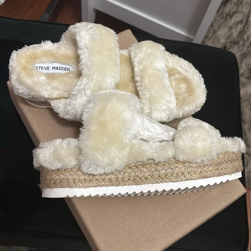 Steve Madden Fur Wedge Sandal